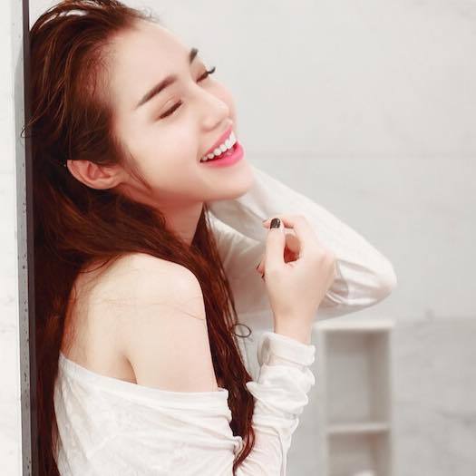 Giàu có, nóng bỏng như bà mẹ hai con Elly Trần-9