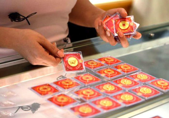 Tặng vợ 60 nhẫn vàng lễ Tình nhân: Câu nói ấm lòng của anh thợ điều hòa-2