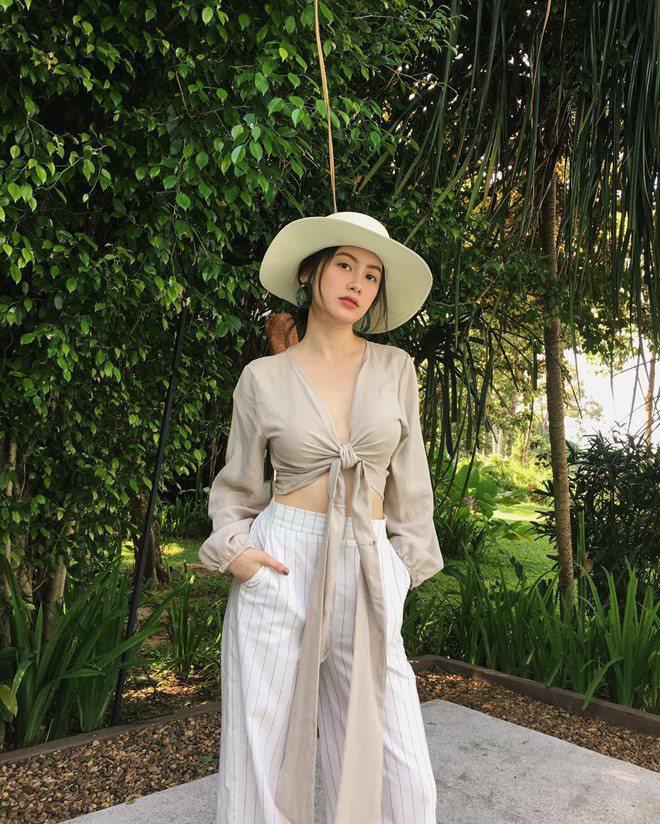 Chân dung nàng hot girl Lào gốc Việt nổi tiếng xinh đẹp-10