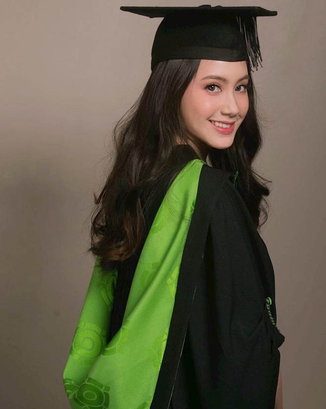 Chân dung nàng hot girl Lào gốc Việt nổi tiếng xinh đẹp-7