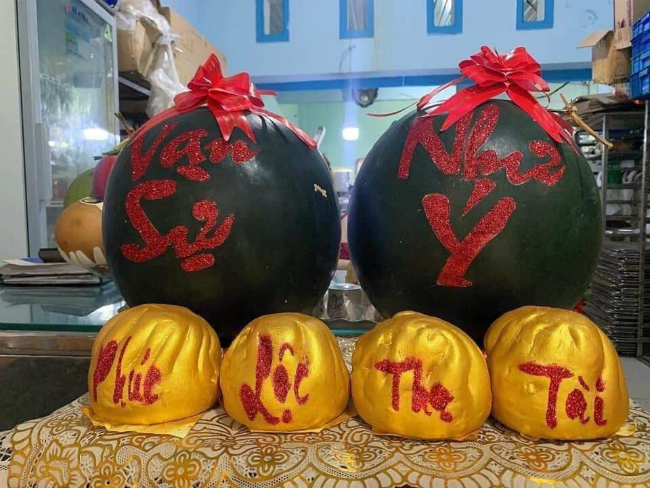 Phát sốt với bánh vàng” ngày Thần Tài, 2 ngày bán hơn 6000 chiếc-9