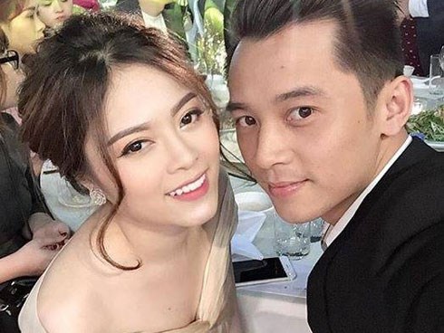 Hằng Túi đăng status ngọt hơn đường gửi ông xã sáng Valentine, nhưng màn đáp trả của chồng cô khiến chị em cười lăn lóc