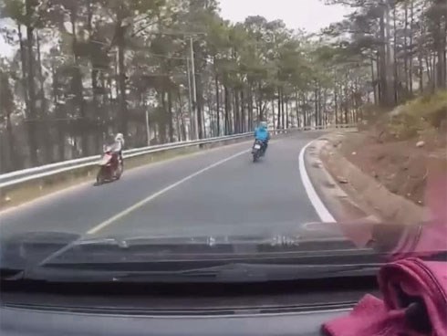 Video: Những pha ôm cua 