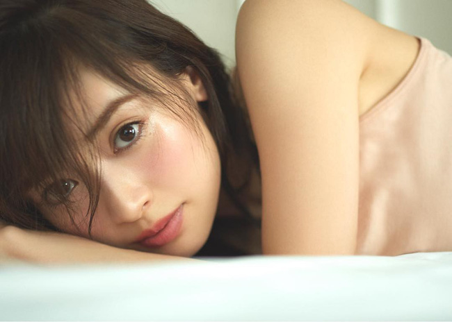 Nhờ thao tác chưa đến 1 phút này mà phái đẹp Nhật lúc nào cũng có đôi mắt trong trẻo không chút quầng thâm, nếp nhăn tuổi tác-1