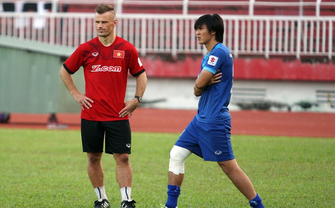 Trong ngày vui của Công Phượng, Xuân Trường, còn đấy nỗi đau nhanh một thoáng, chậm cả đời-5