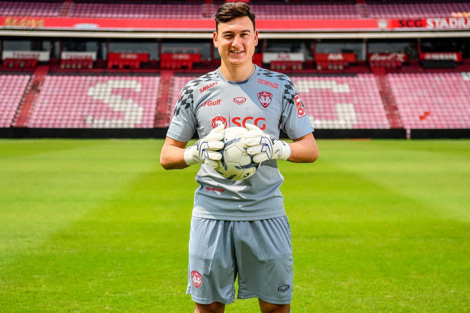 Bao nhiêu cầu thủ Việt Nam từng chơi bóng tại nước ngoài?-1