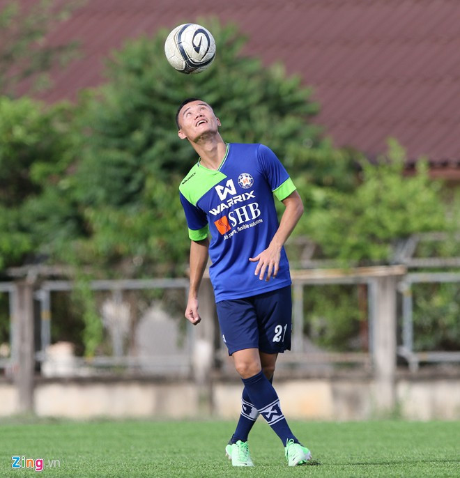 Bao nhiêu cầu thủ Việt Nam từng chơi bóng tại nước ngoài?-6