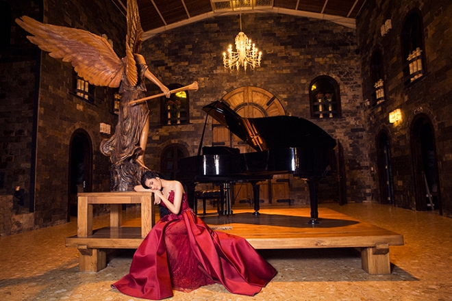 Á hậu Trương Thị May quyền quý, đài các với loạt đầm dạ hội-11