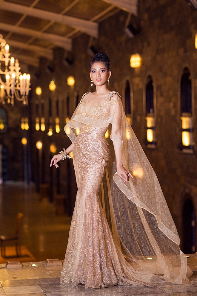 Á hậu Trương Thị May quyền quý, đài các với loạt đầm dạ hội-5