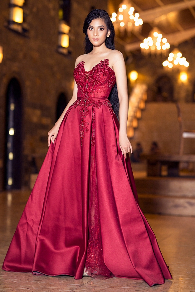 Á hậu Trương Thị May quyền quý, đài các với loạt đầm dạ hội-9