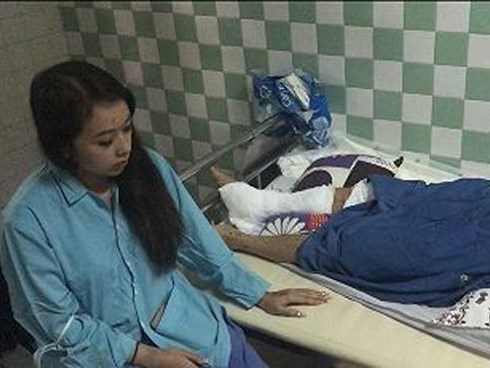 Lời kể rùng mình của nạn nhân vụ tạt axit tại Quảng Ngãi tối mùng 5 Tết