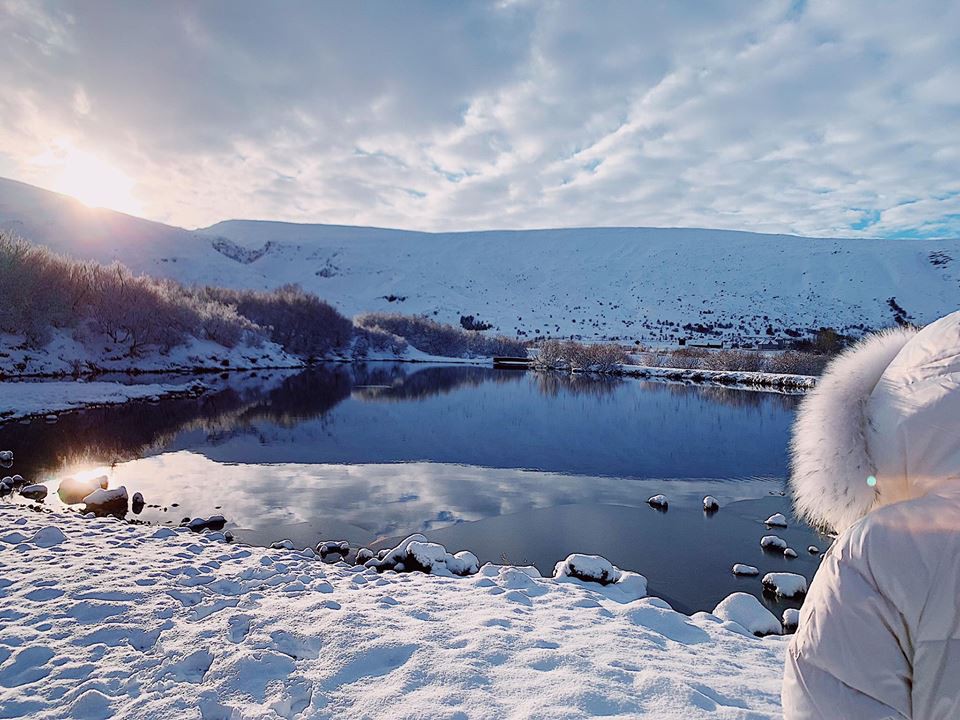 Giữa nghi vấn đi du lịch Iceland cùng Hồ Quang Hiếu, Bảo Anh lại gây tò mò khi nói về chuyện bị gán ghép, bịa đặt-4