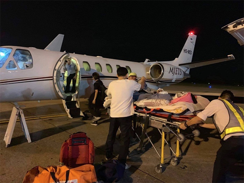 Nam Việt kiều Canada bị tạt axit khi về quê ăn Tết: Tôi la lớn kêu cứu thì họ dùng dao chặt chân-3