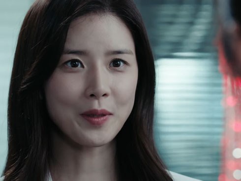 Luôn coi thường vợ lương thấp, cô khiến anh chết điếng khi đưa liền 10 triệu ra cho bố mẹ tiêu vặt