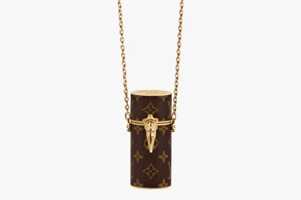 Hết hồn với hộp đựng son của Louis Vuitton giá 32 triệu đồng-1