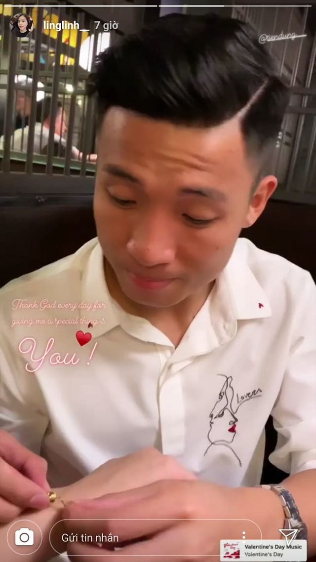 Lễ kỷ niệm ngọt ngào của Văn Thanh và cô chủ spa tại Hàn Quốc-4