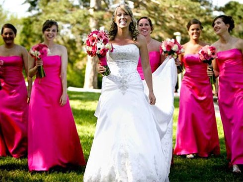 Cô gái không dám nhờ bạn thân làm phù dâu trong ngày cưới chỉ vì ngực 'khủng' hơn mình