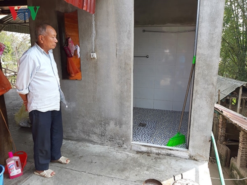 Bố giết con 10 tháng tuổi rồi tự tử không thành trong đêm-2