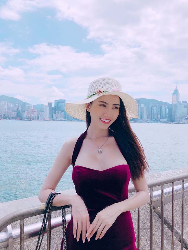 Hoa hậu vừa được bạn trai về tận quê Tiền Giang tặng nhẫn 5,5 tỷ giàu cỡ nào?-17