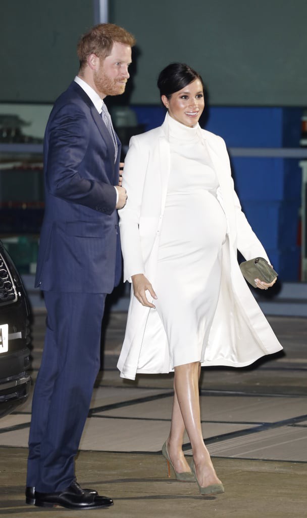 Hiếm có bà bầu nào so bì được với Meghan Markle ở điểm này-1
