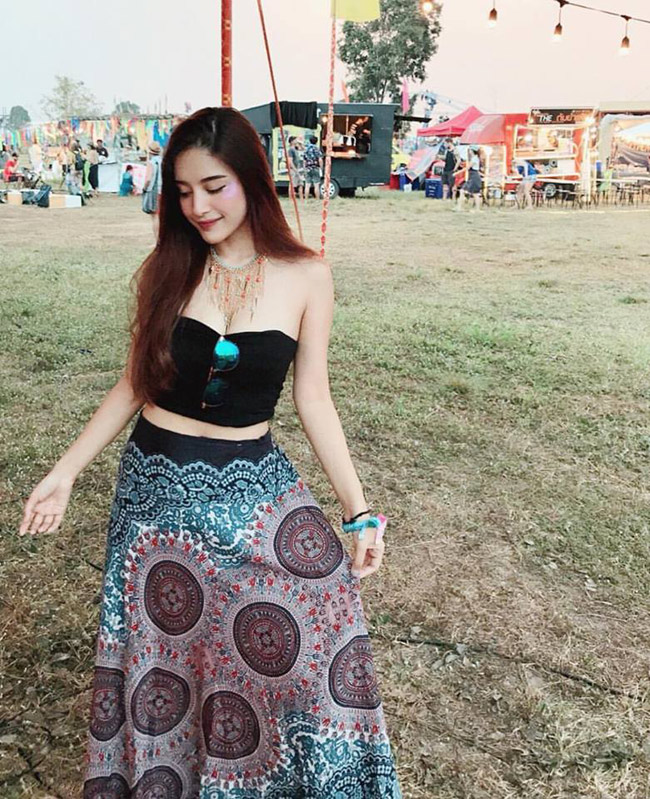 Bông hồng lai tuyệt sắc của xứ sở Chùa Vàng khiến fan ngây ngất-13