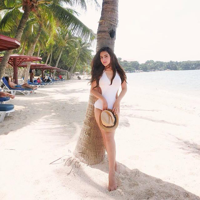 Bông hồng lai tuyệt sắc của xứ sở Chùa Vàng khiến fan ngây ngất-5