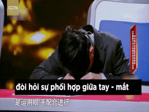 Bịt mắt đếm tiền 'nhanh như máy' để lập kỷ lục thế giới tại Trung Quốc Bịt mắt đếm tiền 'nhanh như máy' để lập kỷ lục thế giới tại Trung Quốc