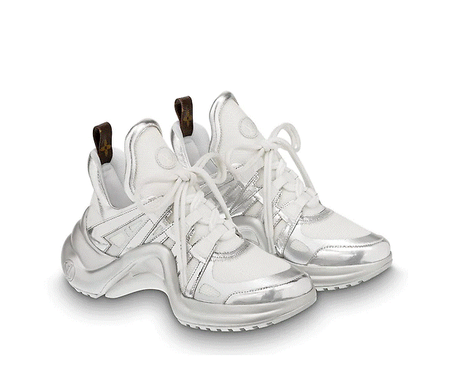 Hòa theo xu hướng, Hoa hậu HHen Niê cũng sắm thêm cho mình một đôi sneaker gần 30 triệu-3