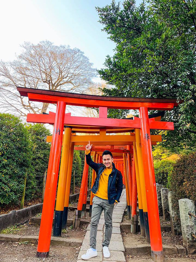 Cận cảnh chân dung con trai Hoài Linh: điển trai như tài tử, tốt nghiệp ĐH danh tiếng tại Mỹ, chưa 30 tuổi đã có sự nghiệp-6