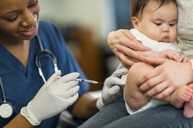Anti vaccine: Khi có những đứa trẻ chết vì dịch bệnh thì người đau đớn hối hận là cha mẹ còn nhóm truyền bá thì lặn mất tăm”-1