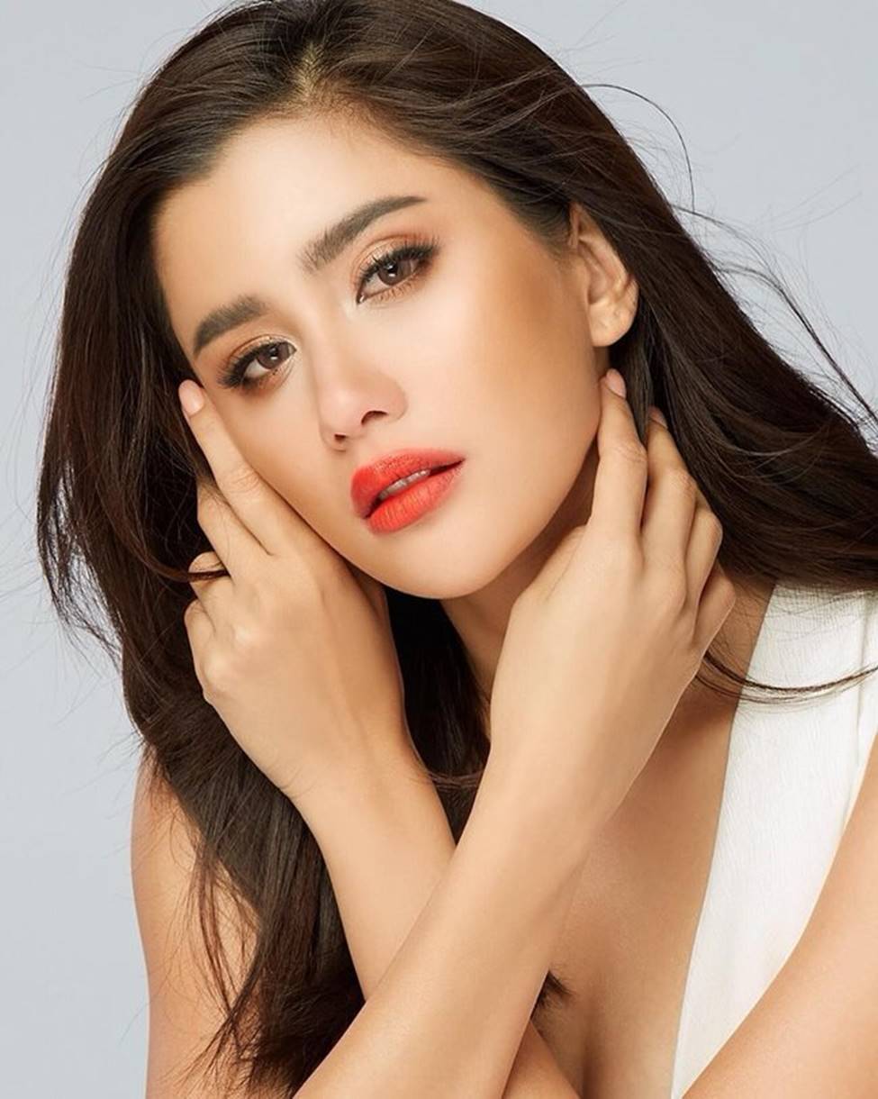 Vẻ đẹp gợi cảm quyến rũ của mỹ nhân gây bão trên truyền hình Thái-5