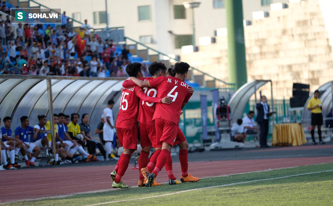 U22 Việt Nam bị ném đá vì màn trình diễn trước đội nghiệp dư Philippines-1