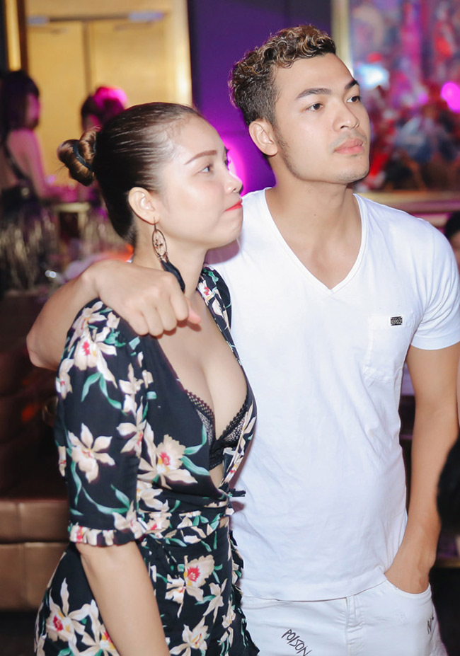 Cuộc sống sau hào quang tình - tiền của nữ ca sĩ nóng bỏng một thời Quách An An giờ ra sao?-19