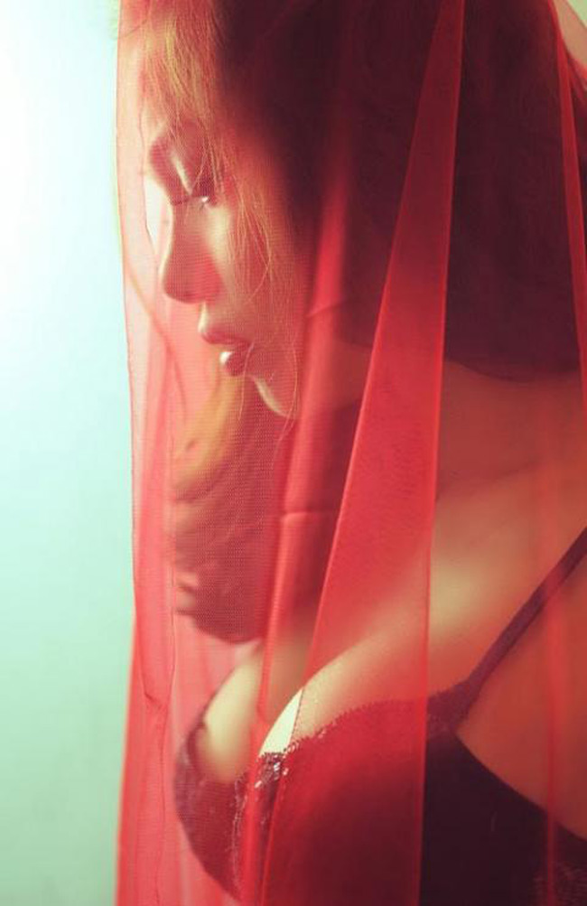 Cuộc sống sau hào quang tình - tiền của nữ ca sĩ nóng bỏng một thời Quách An An giờ ra sao?-7