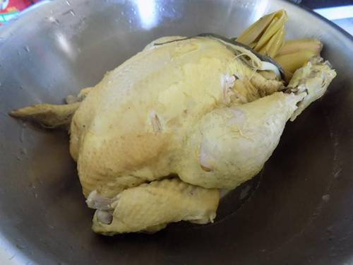 Nộm gà xé phay đơn giản, dễ làm lại giòn ngon, thanh mát vừa mang ra đã hết-3