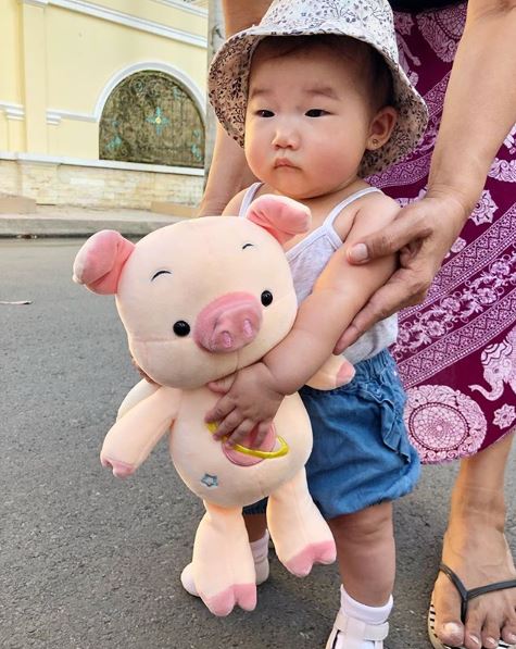 Hết em chồng giờ đến cháu của Hà Tăng cũng được chú ý vì quá đáng yêu-10