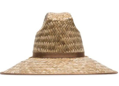 Cận cảnh chiếc nón cói Gucci trị giá 9 triệu đồng trông không khác gì nón bán rẻ bèo đầy ở khu du lịch Việt Nam-2