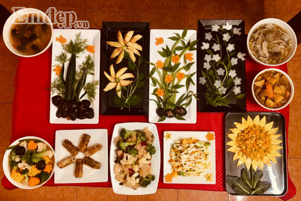 Thán phục mâm cơm chay ngũ hành Rằm tháng Giêng đẹp như bức tranh, không ai nỡ ăn của mẹ Hà thành-1