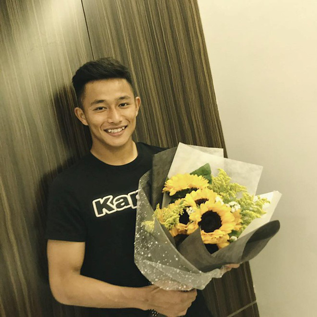 Thủ môn đẹp trai của tuyển U22 Việt Nam hóa ra là người yêu một thời của Yến Xuân - bạn gái Lâm Tây-2