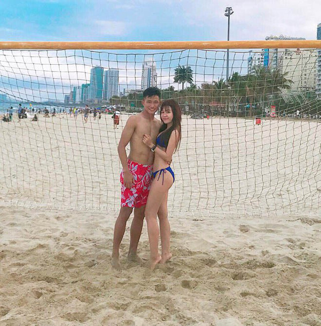 Thủ môn đẹp trai của tuyển U22 Việt Nam hóa ra là người yêu một thời của Yến Xuân - bạn gái Lâm Tây-4