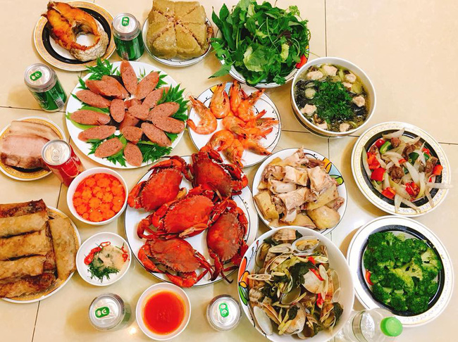 Khoe mâm cỗ cúng Rằm 13 món thịnh soạn, vợ trẻ vẫn bị chị em nhắc khéo vì thiếu sót đơn giản-1