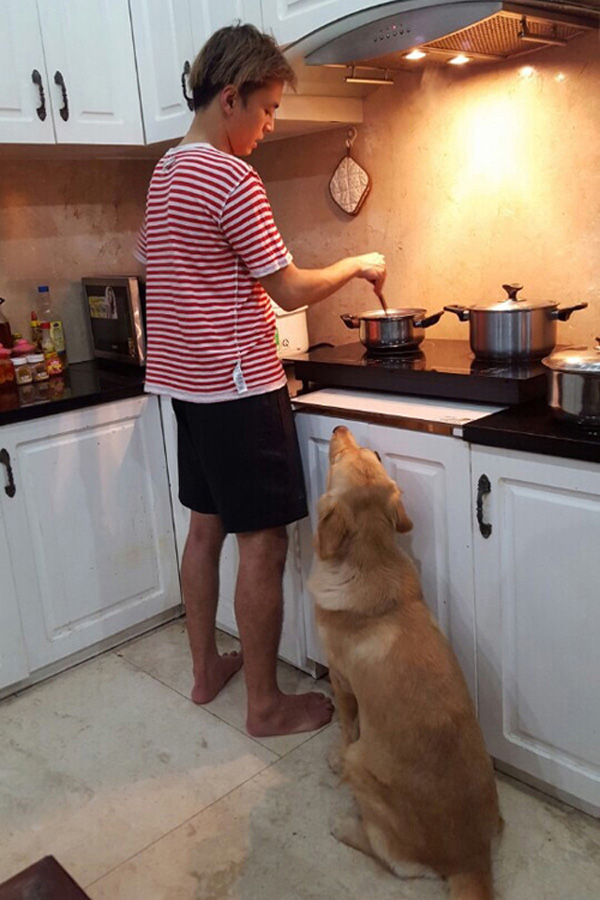 Cơ ngơi ở quê của Văn Anh và nhà Sài Gòn khác nhau một trời một vực-4