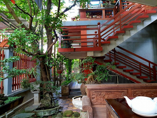 Cơ ngơi ở quê của Văn Anh và nhà Sài Gòn khác nhau một trời một vực-11