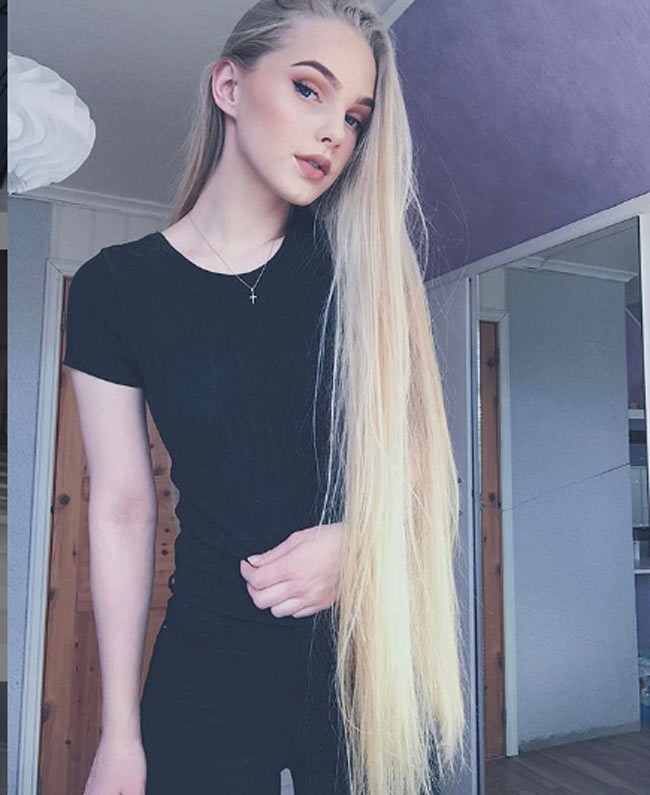 2 cô gái đẹp châu Âu mái tóc thác nước khiến người gặp, người yêu-1