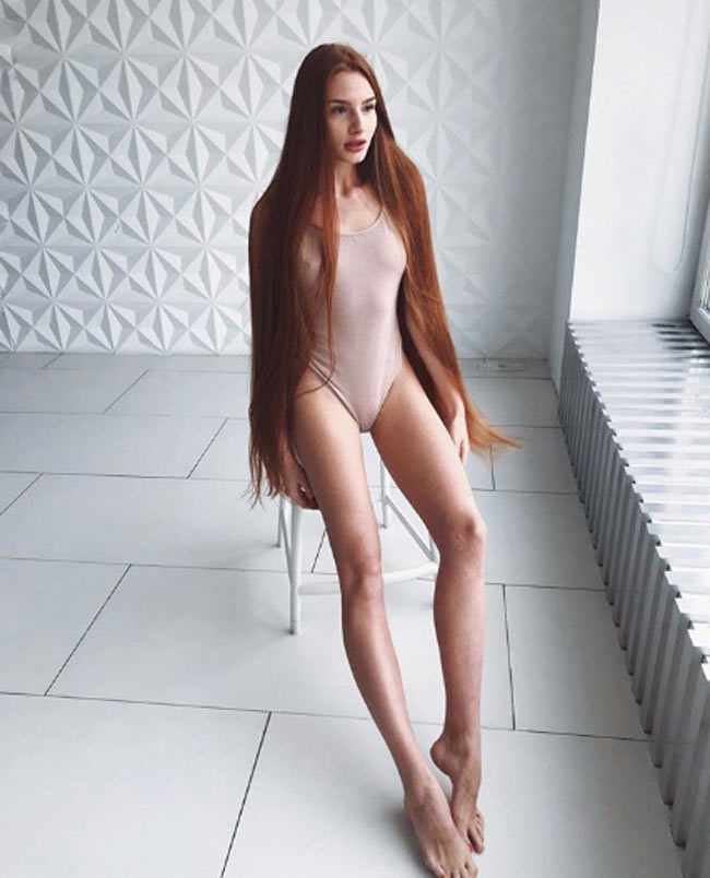 2 cô gái đẹp châu Âu mái tóc thác nước khiến người gặp, người yêu-11