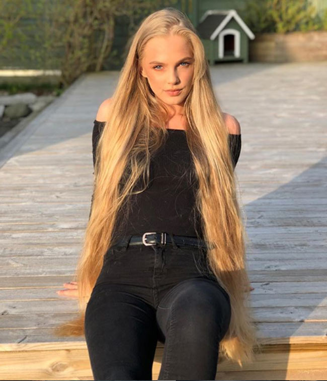 2 cô gái đẹp châu Âu mái tóc thác nước khiến người gặp, người yêu-7