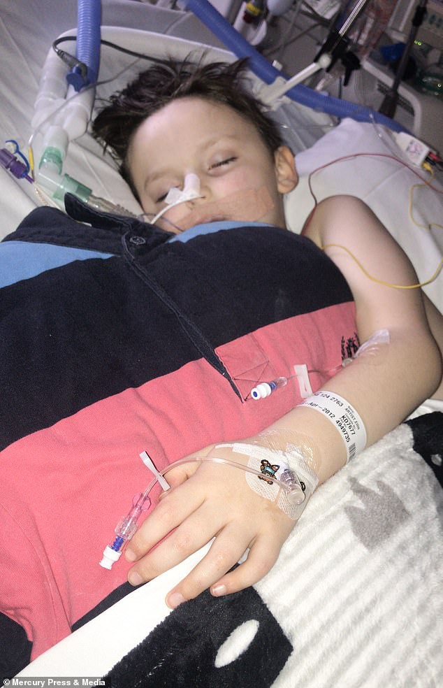 Bé trai 6 tuổi bị đau đầu, nôn mửa, rơi vào hôn mê vì thủ phạm là căn bệnh nguy hiểm mà cha mẹ nào cũng sợ-4