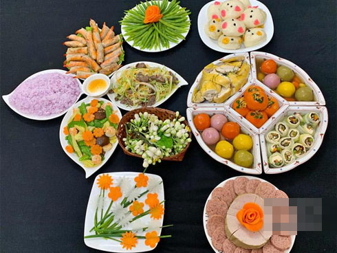 Nấu 3 mâm cỗ thịnh soạn trong 1,5 tiếng, mẹ trẻ khiến chị em trầm trồ vì bí kíp hóa ra chỉ đơn giản thế này-3