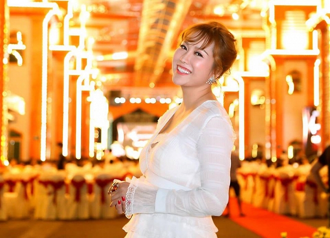 Sau thời gian ở ẩn, Phi Thanh Vân béo lên đến ngỡ ngàng-1