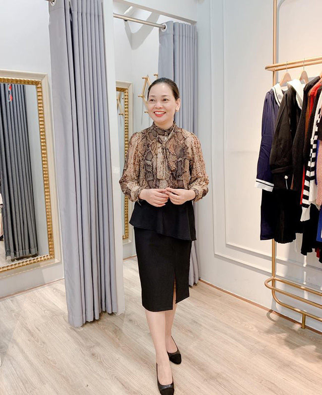 Người mẹ xinh đẹp ít ai biết của Ly Kute: Nhan sắc vượt thời gian, lấn át cả con gái trong những bức ảnh chụp chung-11